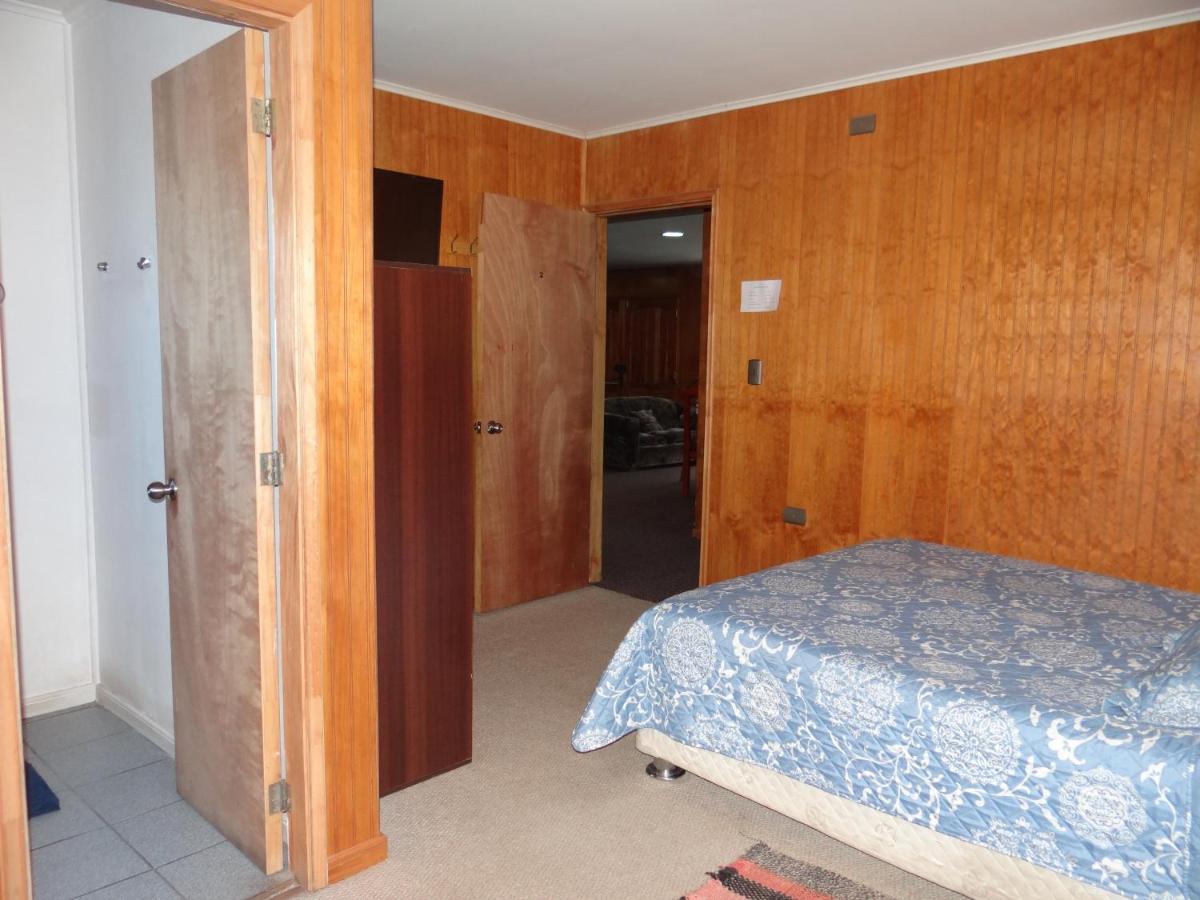 Family Room Private Bathroom